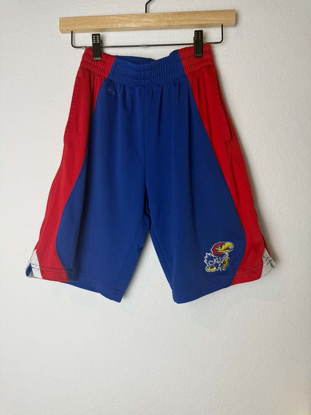 Colosseum Kansas Jayhawks Basketball Shorts Youth Size M (12-14)